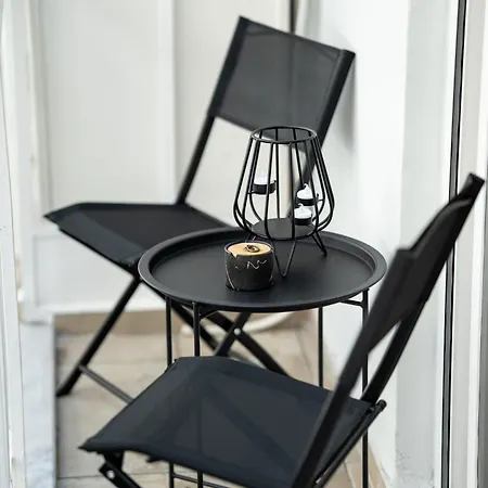 Lägenhet Avenuecentral Familyboutique Msliving *