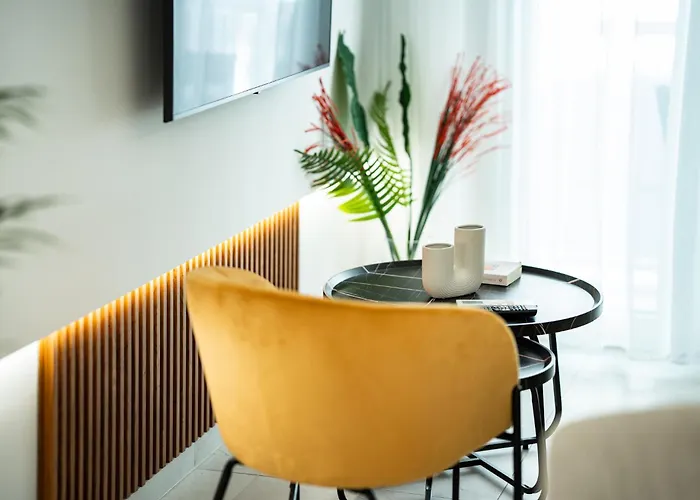 Apartamento Avenuecentral Familyboutique Msliving *